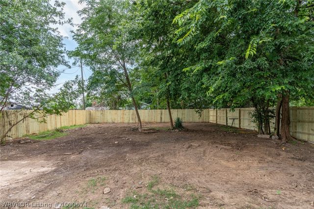 1612 Cedar Street, Van Buren, AR 72956