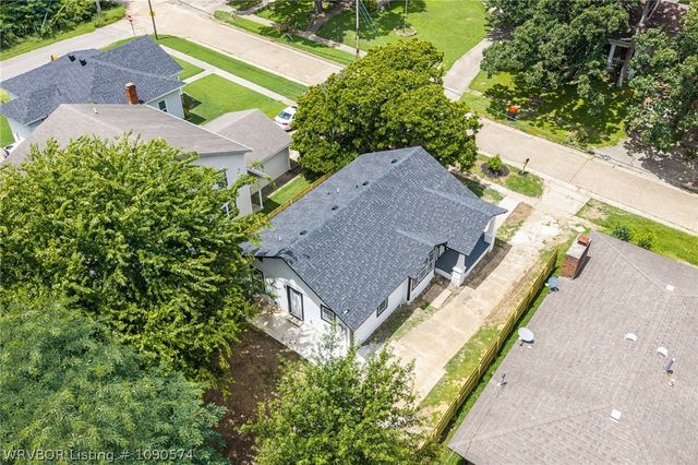 1612 Cedar Street, Van Buren, AR 72956