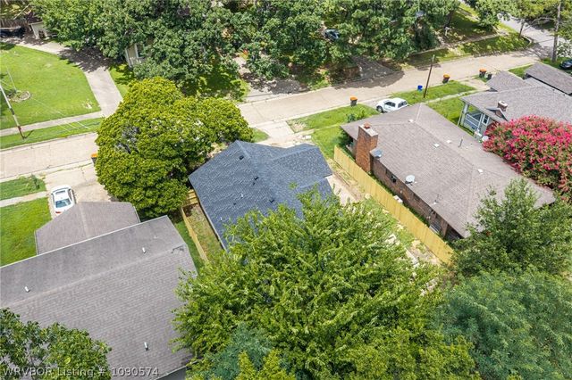 1612 Cedar Street, Van Buren, AR 72956