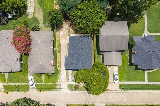 1612 Cedar Street, Van Buren, AR 72956
