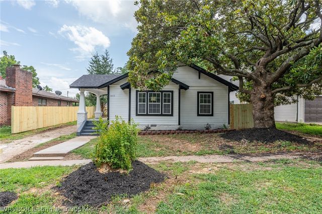1612 Cedar Street, Van Buren, AR 72956