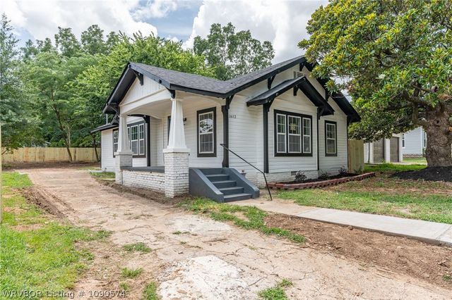 1612 Cedar Street, Van Buren, AR 72956