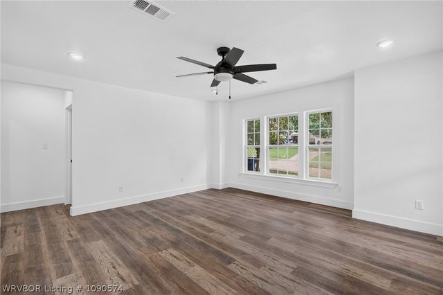 1612 Cedar Street, Van Buren, AR 72956