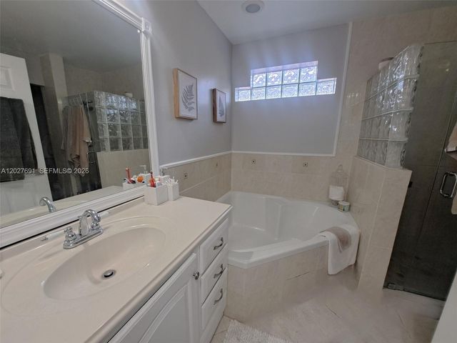 8020 SW 158th Ave, Miami, FL 33193