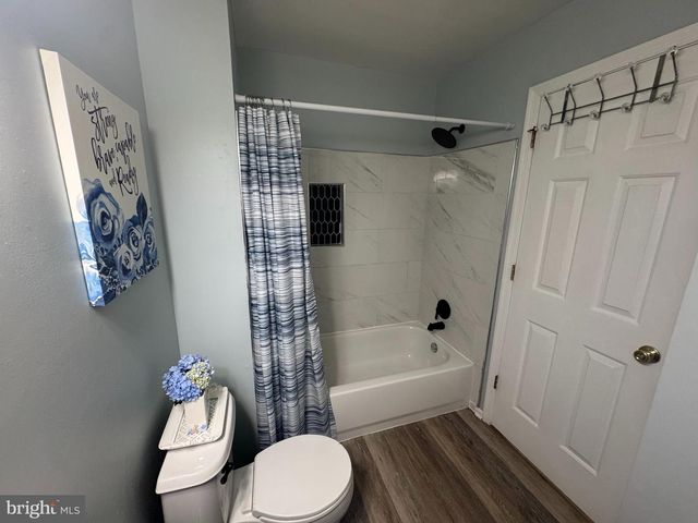 1003 WOODVIEW CT, Warrington, PA 18976