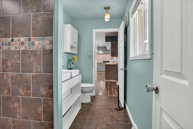 26414 Redfield Street, Edwardsburg, MI 49112