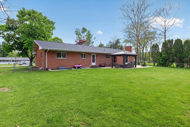 26414 Redfield Street, Edwardsburg, MI 49112