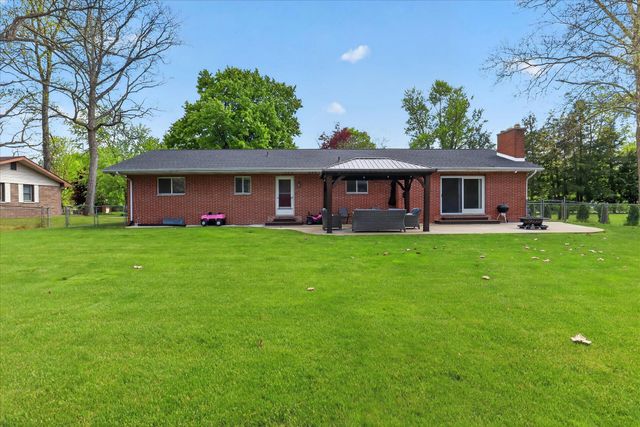 26414 Redfield Street, Edwardsburg, MI 49112