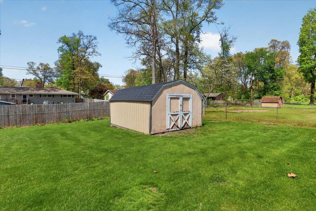 26414 Redfield Street, Edwardsburg, MI 49112
