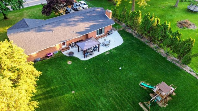 26414 Redfield Street, Edwardsburg, MI 49112