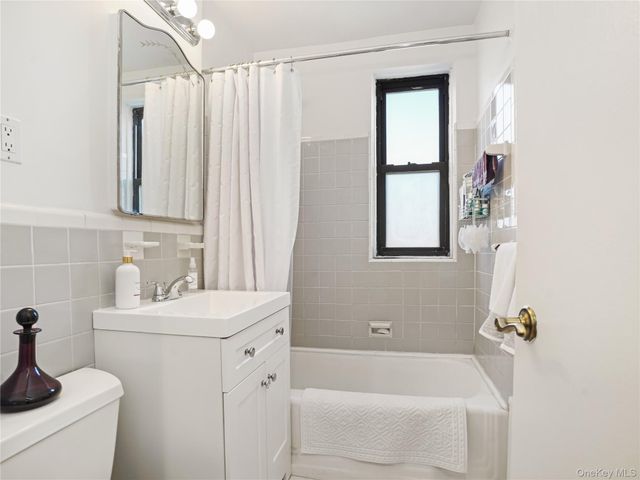 10 Franklin Avenue 2G, White Plains, NY 10601