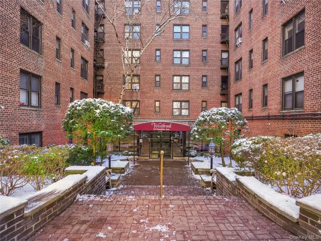 10 Franklin Avenue 2G, White Plains, NY 10601