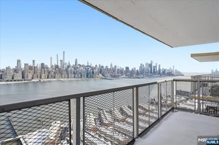 6600 Boulevard East PHC(23C), West New York, NJ 07093