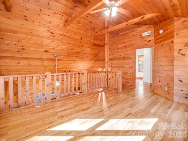 907 Hidden Lake Parkway, Nebo, NC 28761