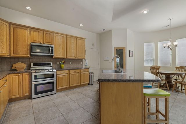 11104 Jordan Avenue NE, Albuquerque, NM 87122