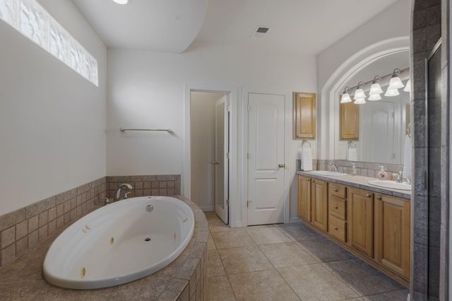 11104 Jordan Avenue NE, Albuquerque, NM 87122