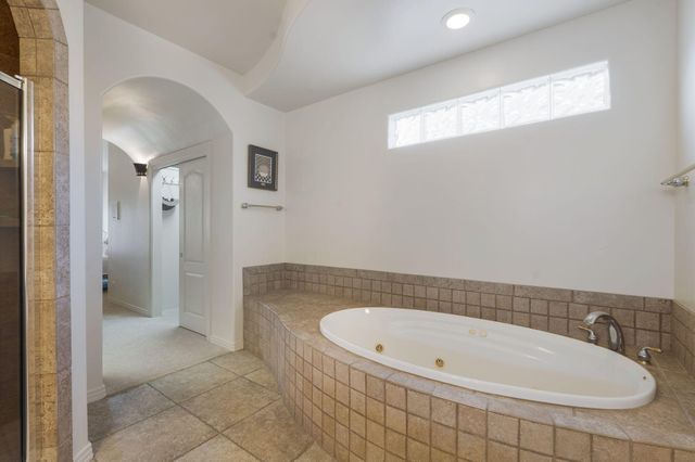 11104 Jordan Avenue NE, Albuquerque, NM 87122