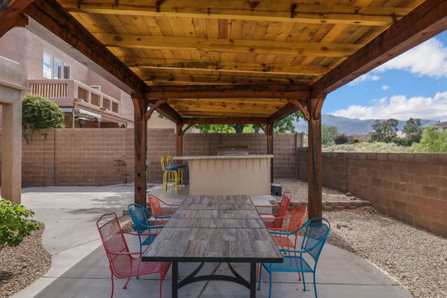 11104 Jordan Avenue NE, Albuquerque, NM 87122