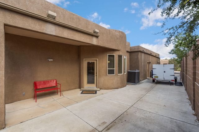 11104 Jordan Avenue NE, Albuquerque, NM 87122