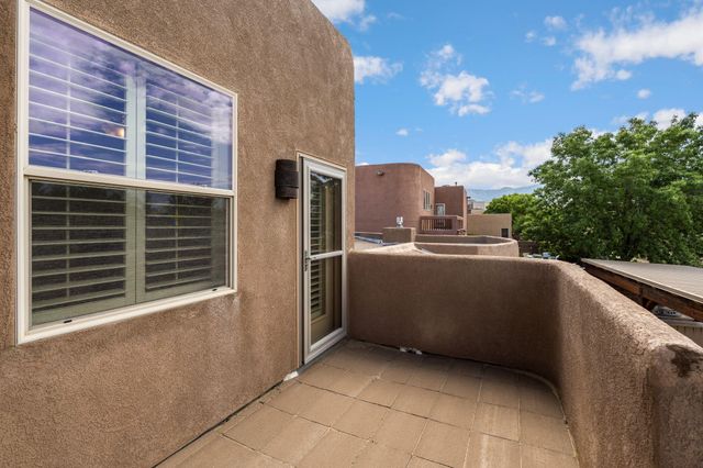 11104 Jordan Avenue NE, Albuquerque, NM 87122