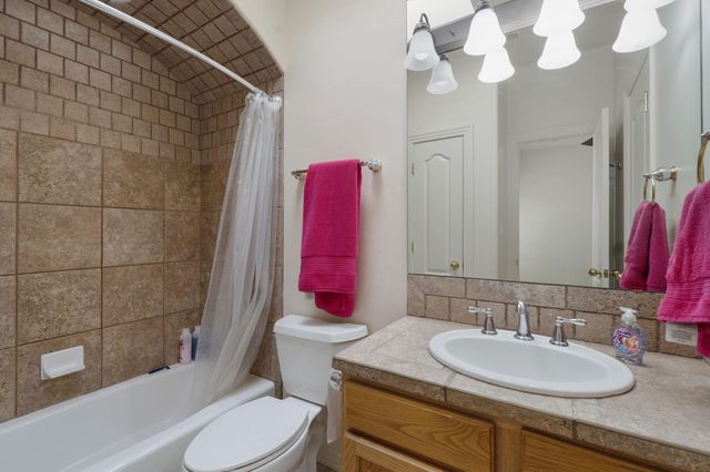11104 Jordan Avenue NE, Albuquerque, NM 87122