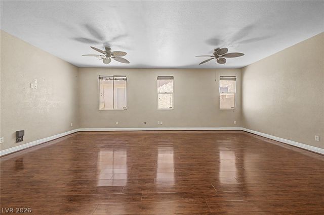 9194 Drifting Bay Street, Las Vegas, NV 89123