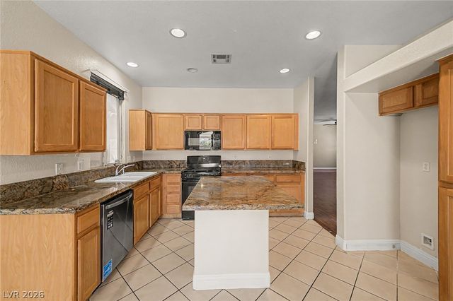 9194 Drifting Bay Street, Las Vegas, NV 89123