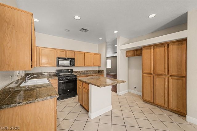 9194 Drifting Bay Street, Las Vegas, NV 89123