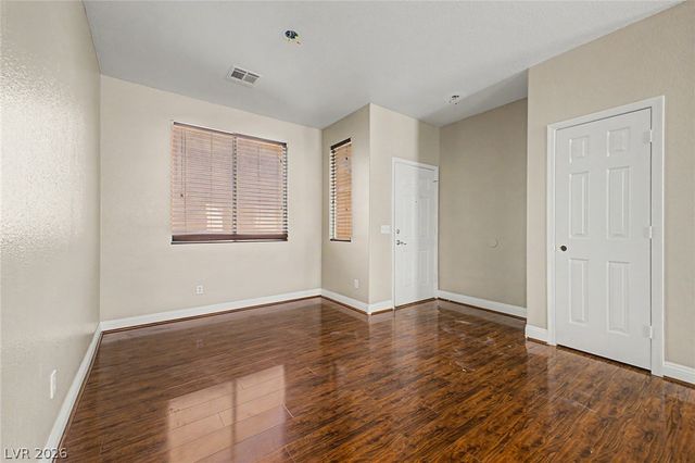 9194 Drifting Bay Street, Las Vegas, NV 89123