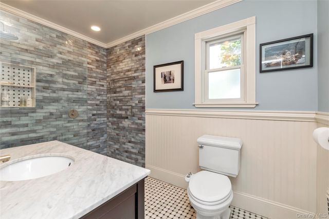 51 Tooker Avenue, Oyster Bay, NY 11771