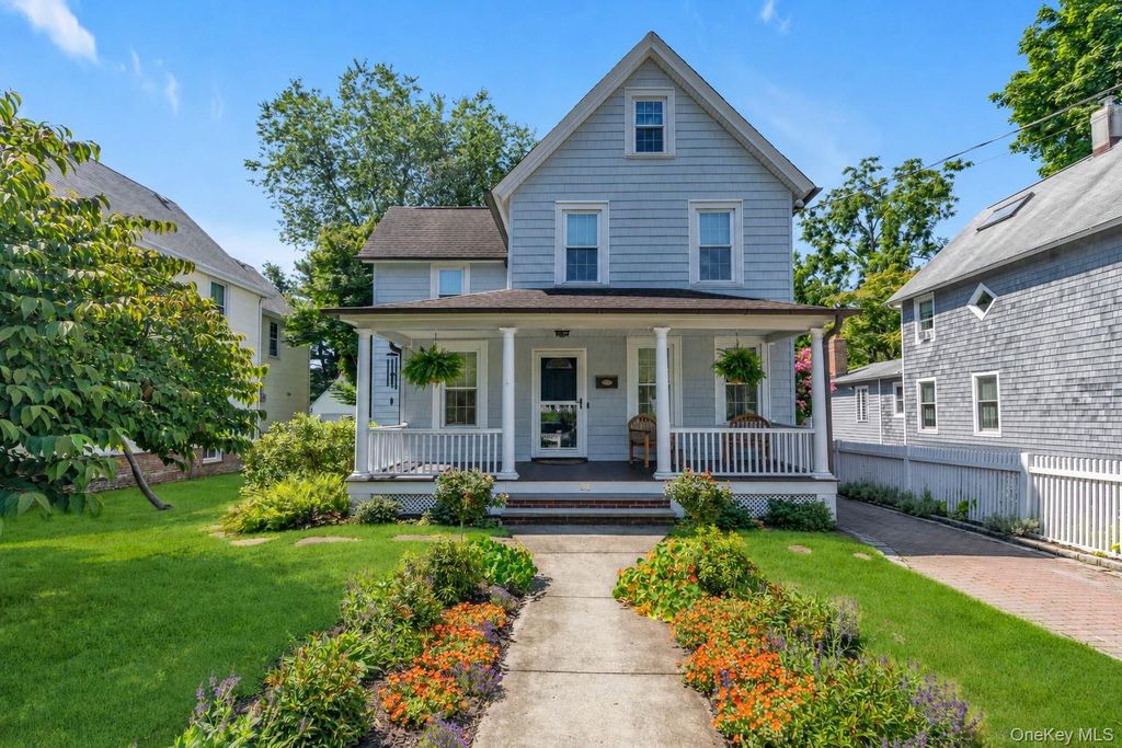 51 Tooker Avenue, Oyster Bay, NY 11771