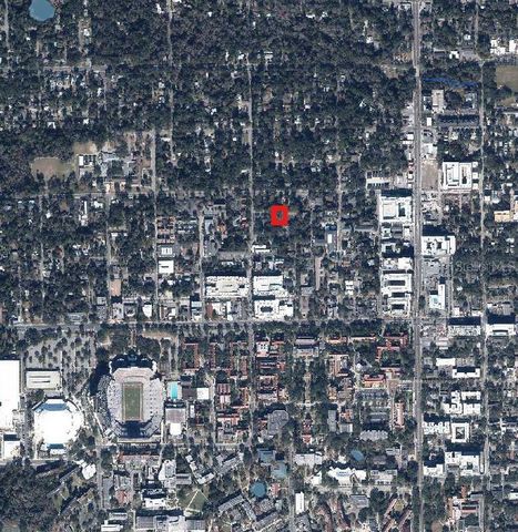 1618 NW 4TH AVENUE, Gainesville, FL 32603