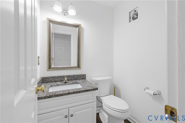 9404 Willow Ridge Dr, Glen Allen, VA 23060