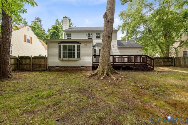 9404 Willow Ridge Dr, Glen Allen, VA 23060
