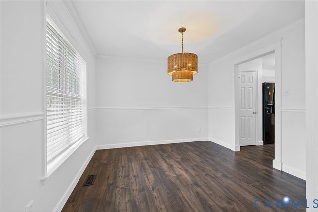 9404 Willow Ridge Dr, Glen Allen, VA 23060