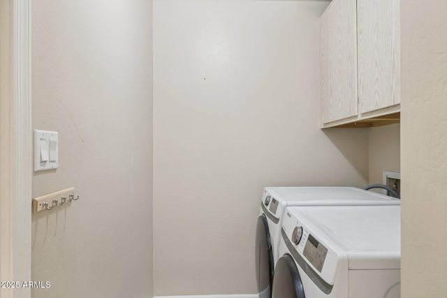 4662 W KINGS Avenue, Glendale, AZ 85306