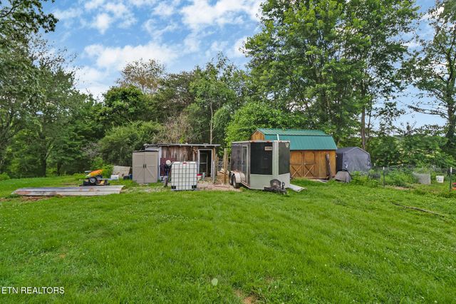 12118 Lantana Rd, Crossville, TN 38572