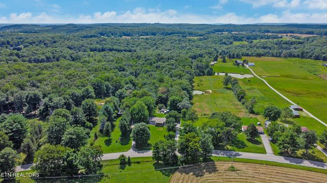 12118 Lantana Rd, Crossville, TN 38572