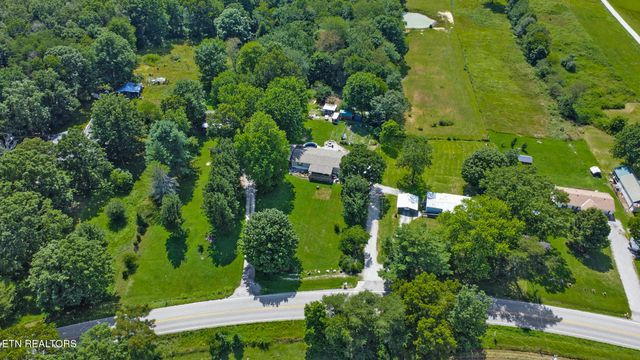12118 Lantana Rd, Crossville, TN 38572