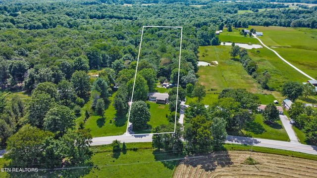 12118 Lantana Rd, Crossville, TN 38572