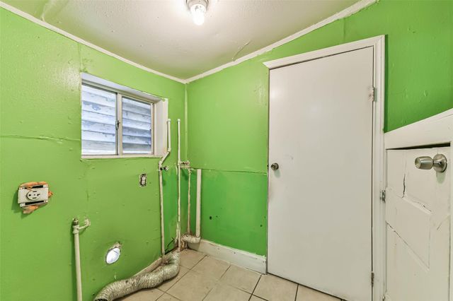 4016 Ursuline Street, Galveston, TX 77550