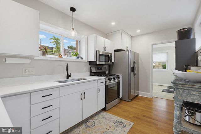 256 E ROSS ST, Lancaster, PA 17602