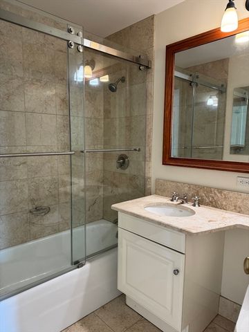 2 Avery St 19A, Boston, MA 02111