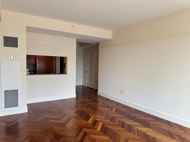 2 Avery St 19A, Boston, MA 02111