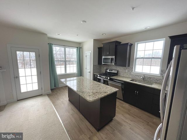 365 W BOULDER DR, Chalfont, PA 18914