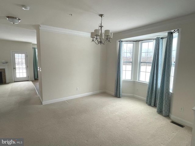 365 W BOULDER DR, Chalfont, PA 18914