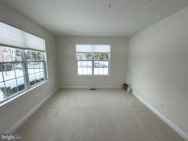 365 W BOULDER DR, Chalfont, PA 18914