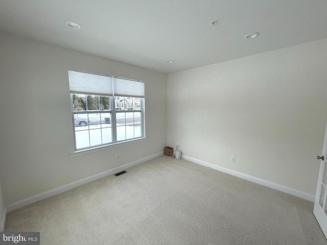 365 W BOULDER DR, Chalfont, PA 18914