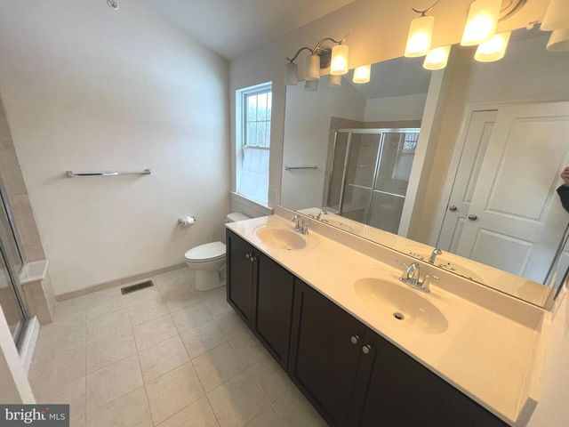 365 W BOULDER DR, Chalfont, PA 18914