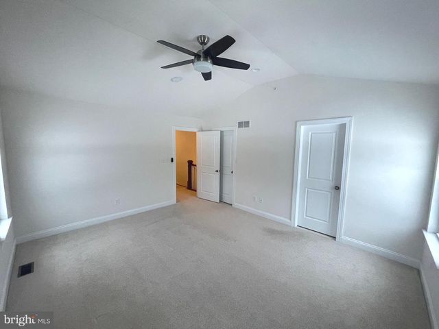 365 W BOULDER DR, Chalfont, PA 18914